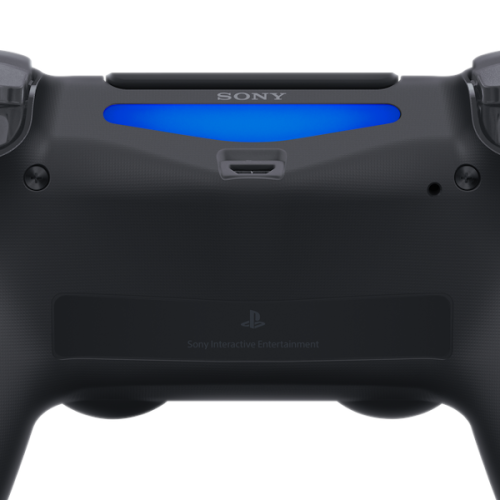 Dettaglio del touch pad e della barra luminosa frontale del DualShock 4 V2